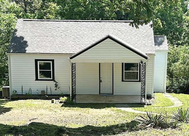 Property at 4924 Morwanda St NW, Roanoke, VA 24017, 2 beds, 1.5 baths