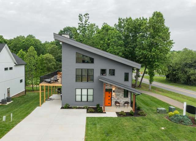 Property at 101 Retreat Ln, Huddleston, VA 24104, 4 beds, 2 baths