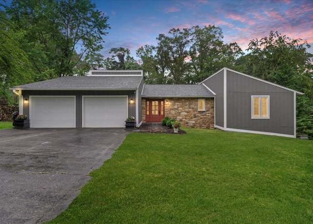 Property at 6124 Saddleridge Cir, Roanoke, VA 24018, 4 beds, 3 baths