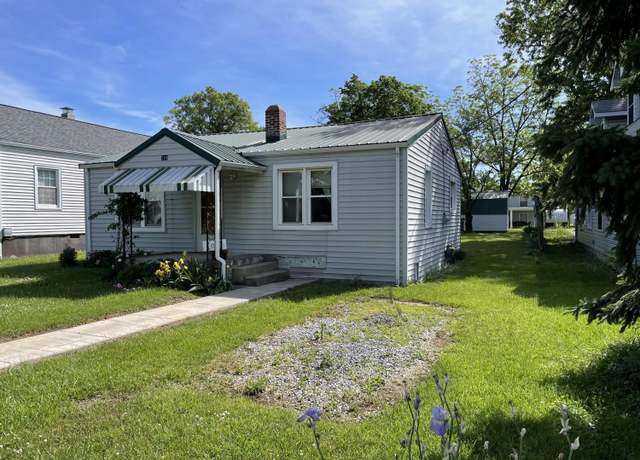 Property at 304 Union St, Salem, VA 24153, 2 beds, 1 bath