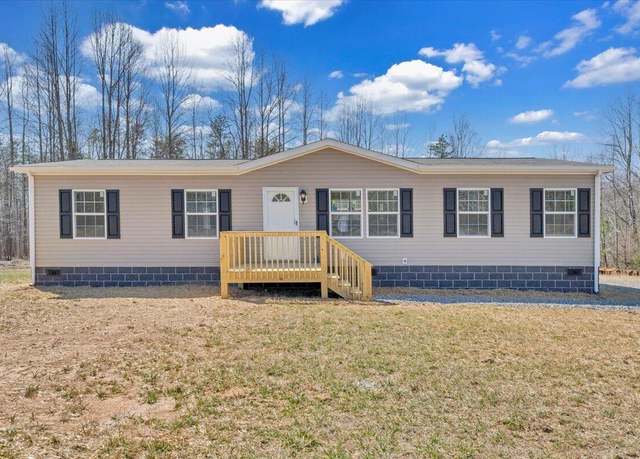Property at 1533 Hollywood Rd, Appomattox, VA 24522, 3 beds, 2 baths