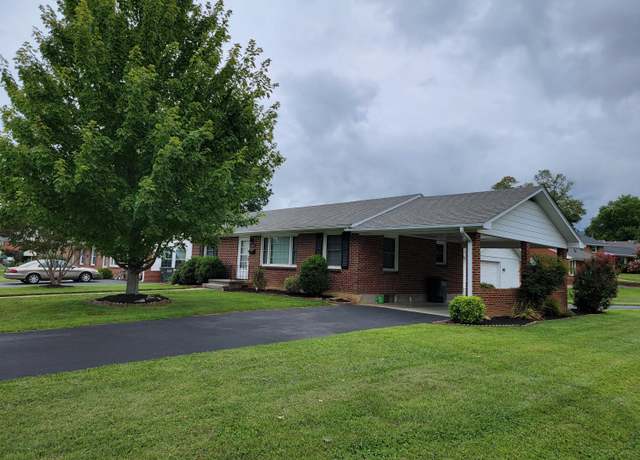 Property at 227 W Carrollton Ave, Salem, VA 24153, 4 beds, 2 baths