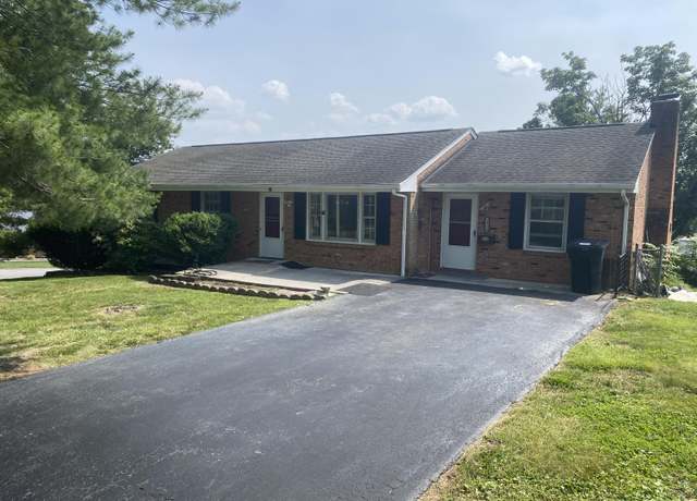 Property at 2914 Diplomat Dr, Roanoke, VA 24019, 4 beds, 1.5 baths