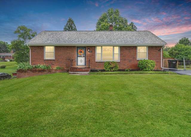 Property at 1168 Vivian Ave, Roanoke, VA 24019, 4 beds, 2 baths