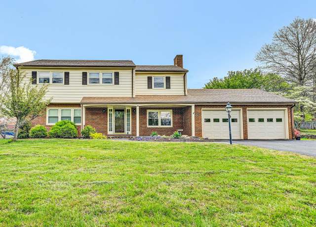 Property at 2146 Feather Rd, Vinton, VA 24179, 4 beds, 2.5 baths