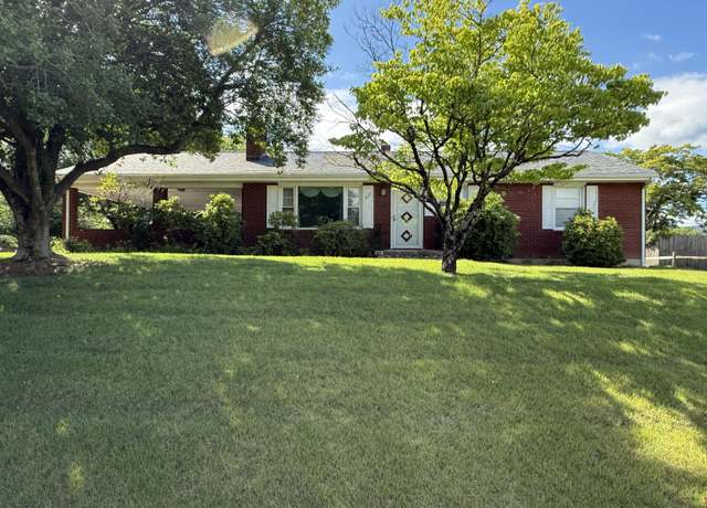 Property at 420 Homeplace Dr, Salem, VA 24153, 3 beds, 2 baths