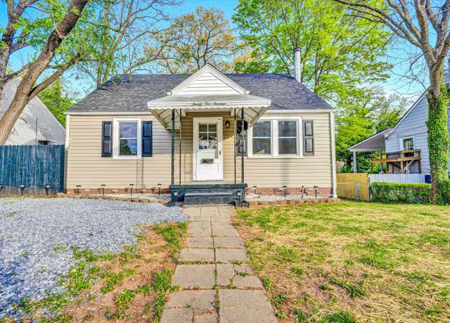 Property at 2513 Liberty Rd NW, Roanoke, VA 24012, 3 beds, 2 baths