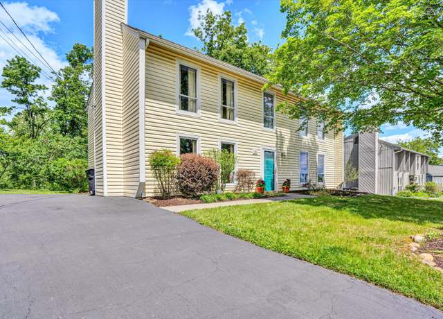 Property at 7135 Deerwood Rd, Roanoke, VA 24019, 4 beds, 2 baths