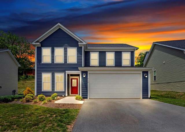 Property at 2130 Kings Walk Dr NE, Roanoke, VA 24012, 3 beds, 2.5 baths