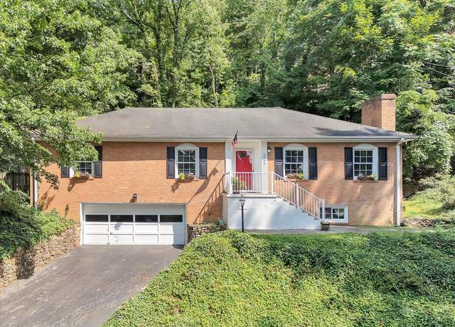 Property at 3044 Burnleigh Rd SW, Roanoke, VA 24014, 3 beds, 2 baths