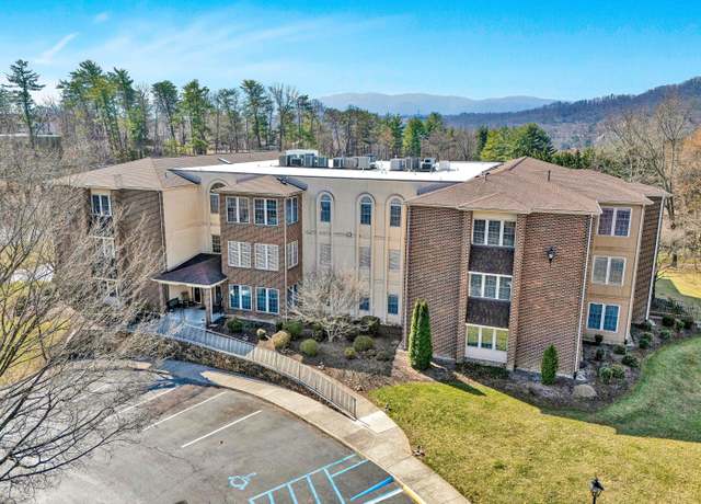 Property at 4631 Heather Dr SW #106, Roanoke, VA 24018, 2 beds, 2 baths