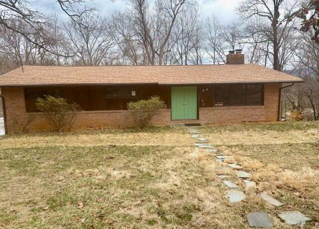 Property at 182 Dogwood Ln, Troutville, VA 24175, 5 beds, 2.5 baths