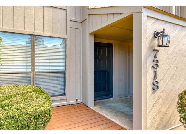 Property at 7318 Maple Ct, Roanoke, VA 24018, 2 beds, 1.5 baths