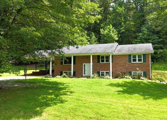 Property at 6893 Franklin St, Ferrum, VA 24088, 3 beds, 3 baths