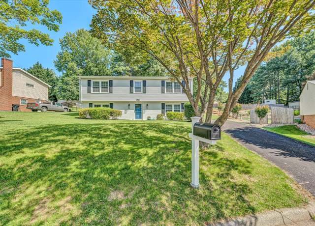 Property at 3631 Bower Rd, Roanoke, VA 24018, 4 beds, 3 baths