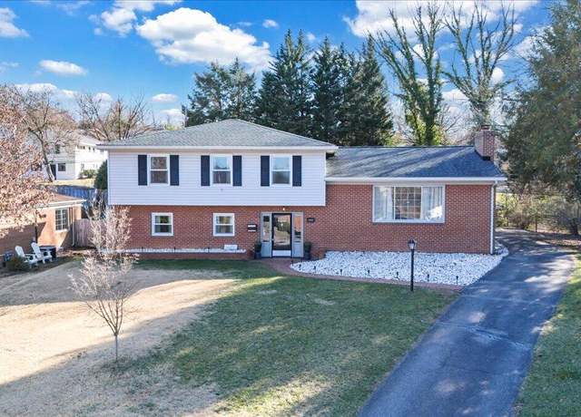 Property at 1730 Wilbur Rd SW, Roanoke, VA 24015, 4 beds, 3 baths