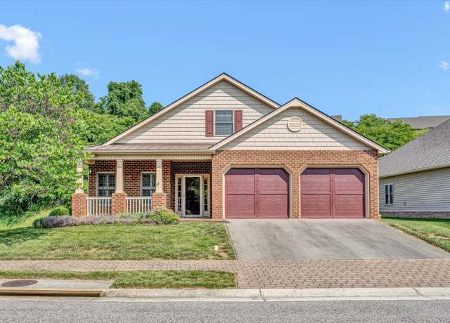 Property at 7027 Mountain Spring Trl, Roanoke, VA 24018, 2 beds, 2 baths