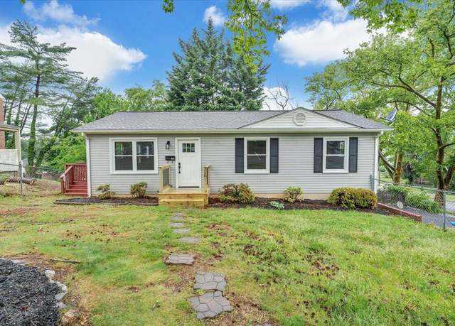 Property at 2801 Woodlawn Ave SW, Roanoke, VA 24015, 3 beds, 2 baths