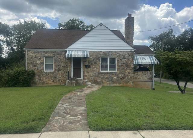 Property at 3452 Courtland Rd NW, Roanoke, VA 24012, 2 beds, 1 bath
