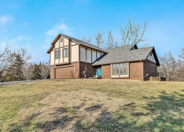 Property at 2230 Etzler Rd, Troutville, VA 24175, 4 beds, 5 baths