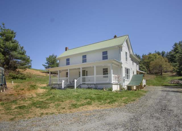 Property at 809 Graysville Rd SE, Copper Hill, VA 24079, 4 beds, 3 baths
