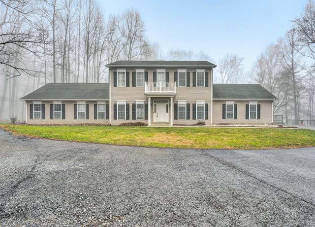 Property at 6907 Mason Knob Trl, Roanoke, VA 24018, 4 beds, 3.5 baths