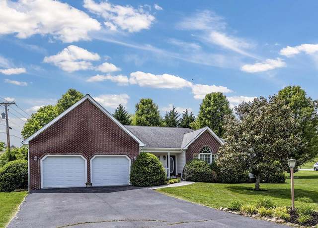Property at 19510 Wynscape Dr, Abingdon, VA 24210, 3 beds, 2.5 baths