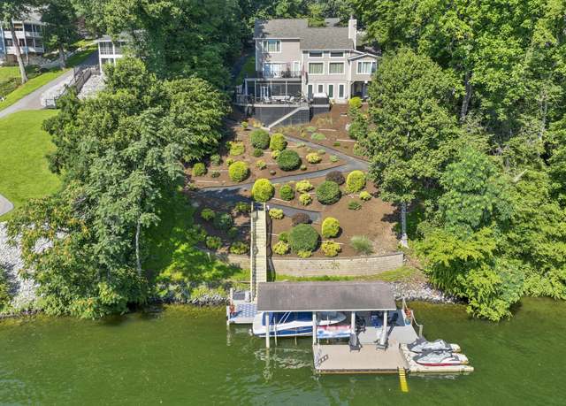 Property at 800 Long Island Dr, Moneta, VA 24121, 3 beds, 3 baths