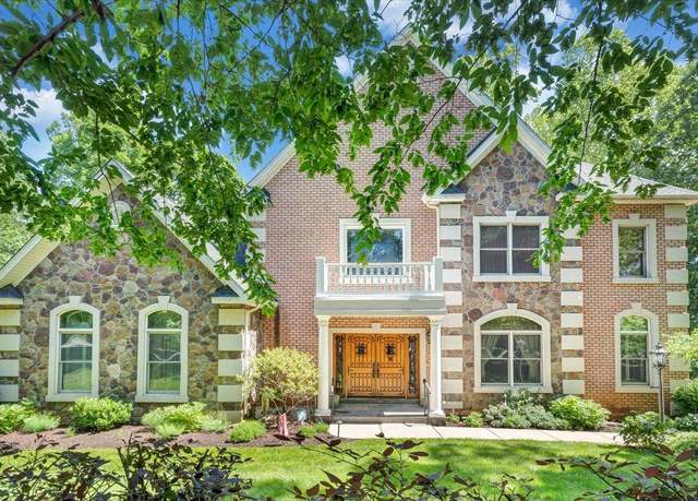 Property at 723 Fox Chase Rd, Wirtz, VA 24184, 4 beds, 3.5 baths