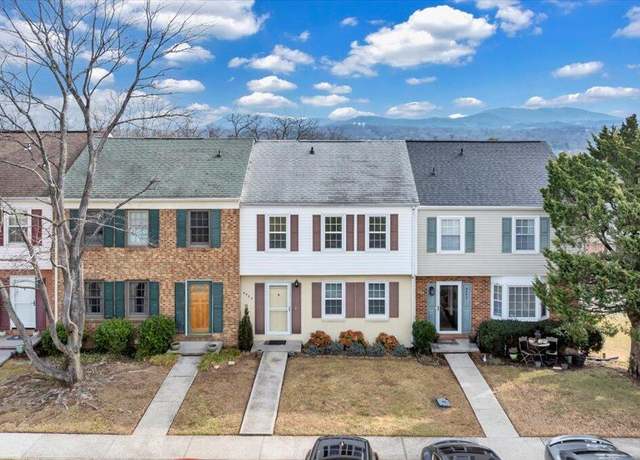 Property at 4538 Andover Ct, Roanoke, VA 24018, 3 beds, 3 baths