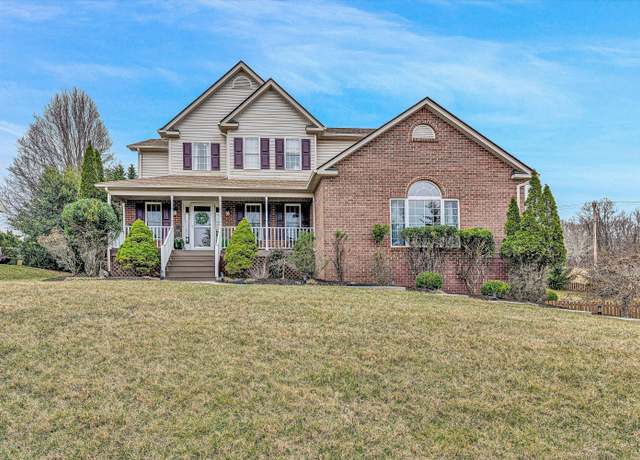 Property at 5917 Monet Dr, Roanoke, VA 24018, 4 beds, 3.5 baths