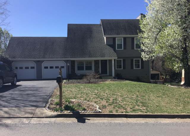 Property at 5306 Huntridge Rd, Roanoke, VA 24012, 3 beds, 2.5 baths