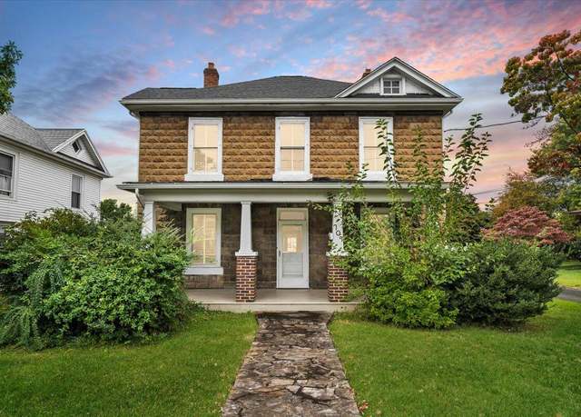 Property at 707 S Colorado St, Salem, VA 24153, 5 beds, 2 baths