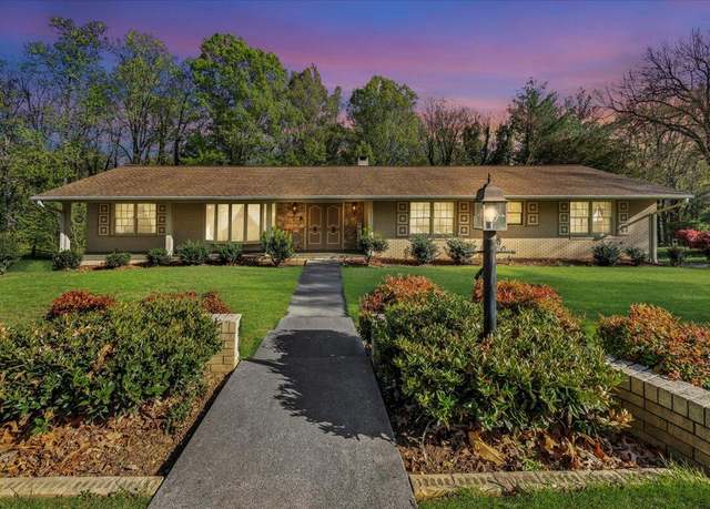 Property at 5241 North Spring Dr, Roanoke, VA 24019, 5 beds, 4.5 baths