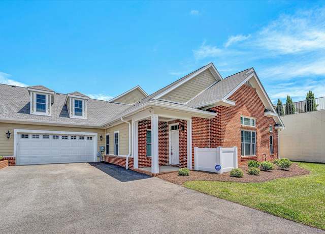 Property at 115 Professional Dr, Hardy, VA 24101, 3 beds, 2 baths