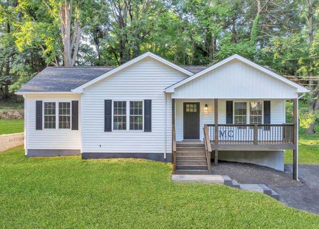 Property at 3713 Pinevale Rd, Roanoke, VA 24018, 3 beds, 2 baths