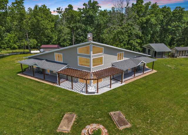 Property at 571 Cary Rd Rd, Pilot, VA 24138, 3 beds, 3.5 baths
