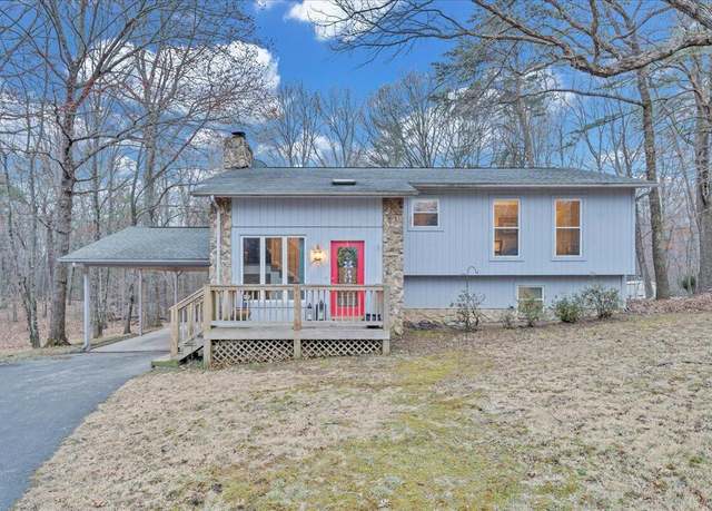 Property at 5435 Scout Cir, Salem, VA 24153, 4 beds, 3 baths