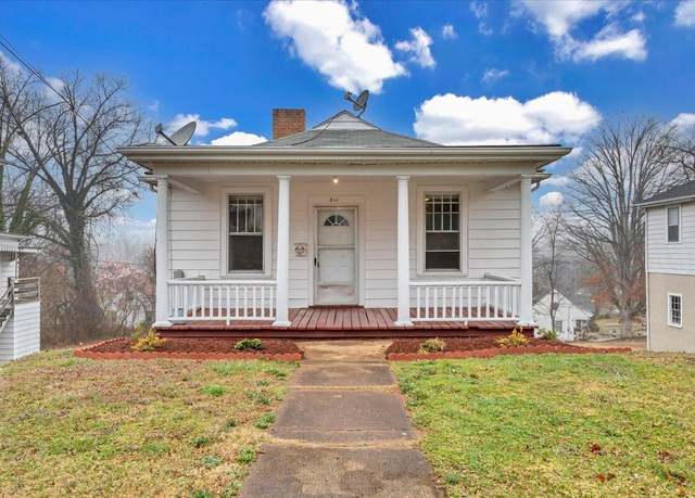 Property at 611 Watt St, Martinsville, VA 24112, 3 beds, 1 bath