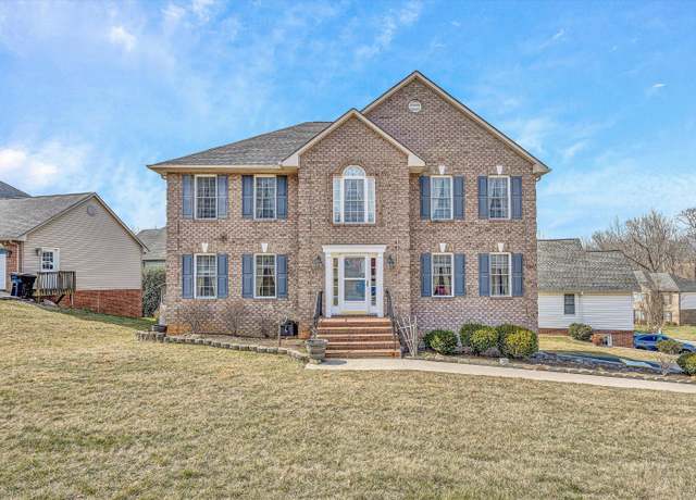 Property at 1343 Millers Landing Cir, Roanoke, VA 24019, 4 beds, 3.5 baths