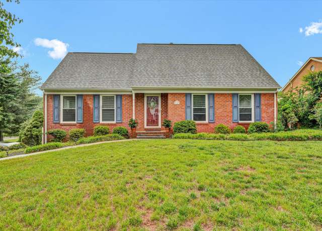 Property at 15 Jay Ridge Rd, Cloverdale, VA 24077, 4 beds, 2 baths