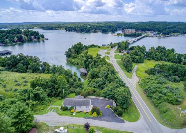 Property at 1027 Waterwheel Dr, Moneta, VA 24121, 3 beds, 2 baths