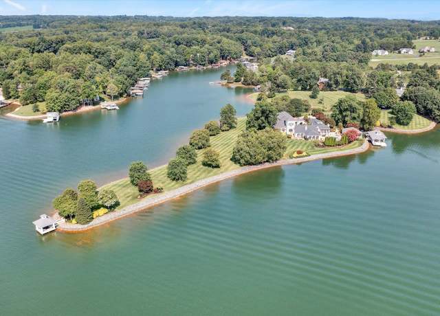 Property at 1994 Merriman Way Rd, Moneta, VA 24121, 5 beds, 7 baths