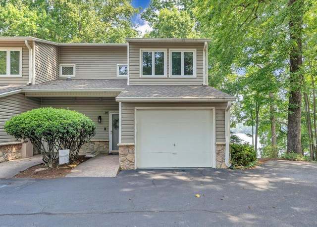 Property at 30 Windlass Pointe Dr, Moneta, VA 24121, 3 beds, 3.5 baths