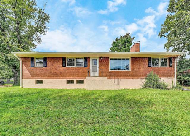Property at 4811 Norwood St SW, Roanoke, VA 24018, 3 beds, 2 baths
