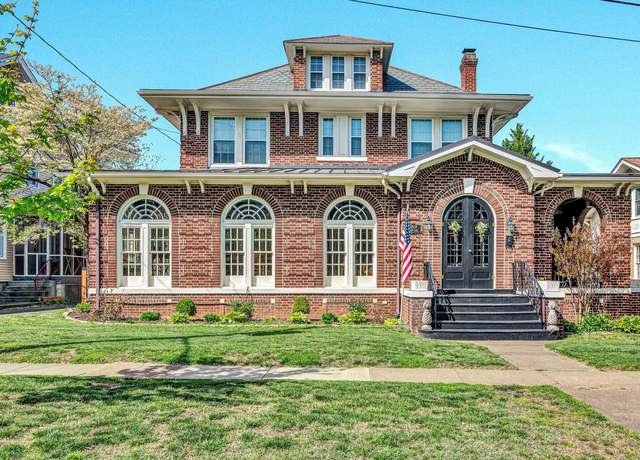 Property at 2029 Maiden Ln SW, Roanoke, VA 24015, 4 beds, 3.5 baths