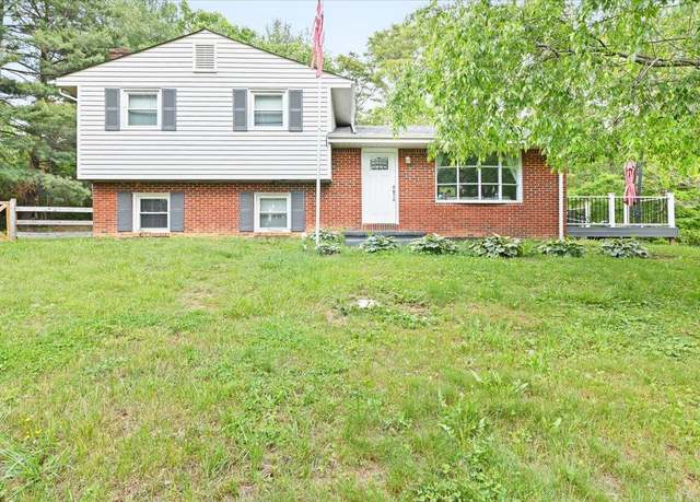 Property at 8160 Cloverdale Rd, Troutville, VA 24175, 3 beds, 2 baths