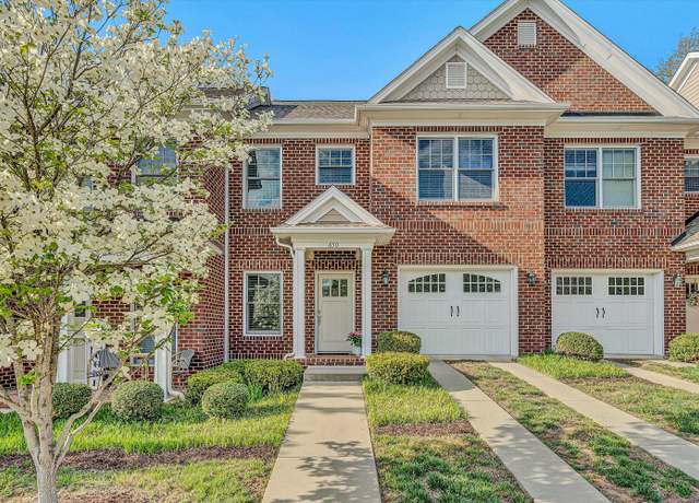 Property at 650 Janette Ave SW, Roanoke, VA 24016, 3 beds, 2.5 baths