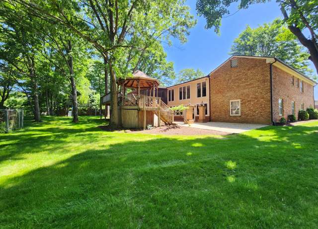 Property at 6322 Hidden Hill Cir, Roanoke, VA 24018, 7 beds, 4 baths