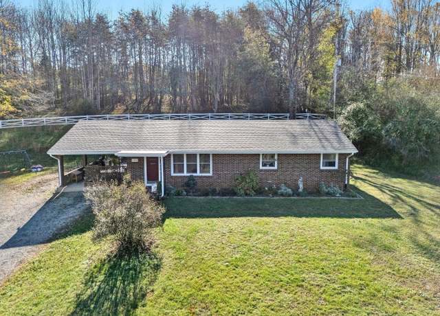 Property at 1450 Webster Rd, Glade Hill, VA 24092, 3 beds, 1.5 baths